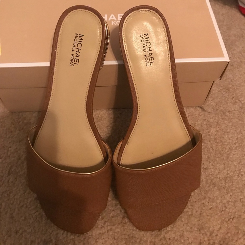 Michael kors mule size 7